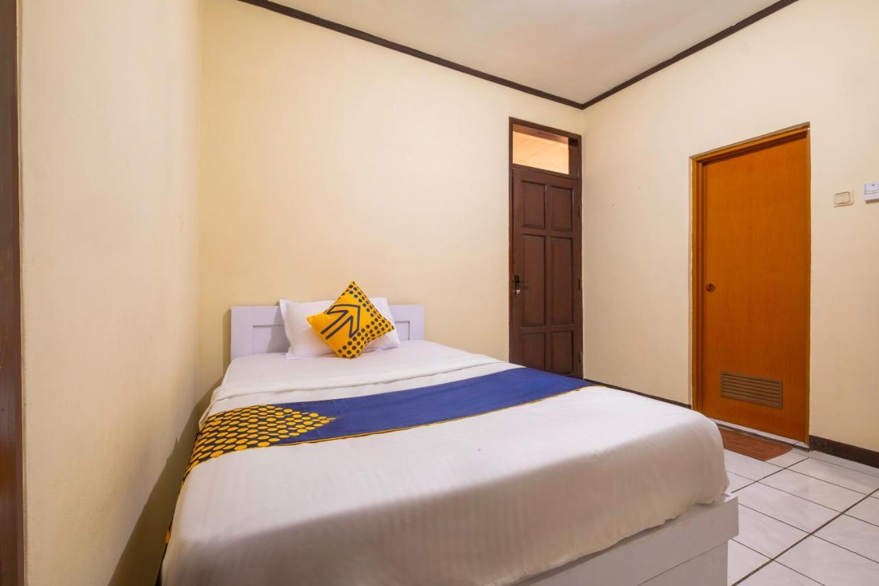 สปอต ออน 2672 บี เอ็ม เนียร์ อาร์เอสไอเอ โกตา บันดุง Hotel ภายนอก รูปภาพ
